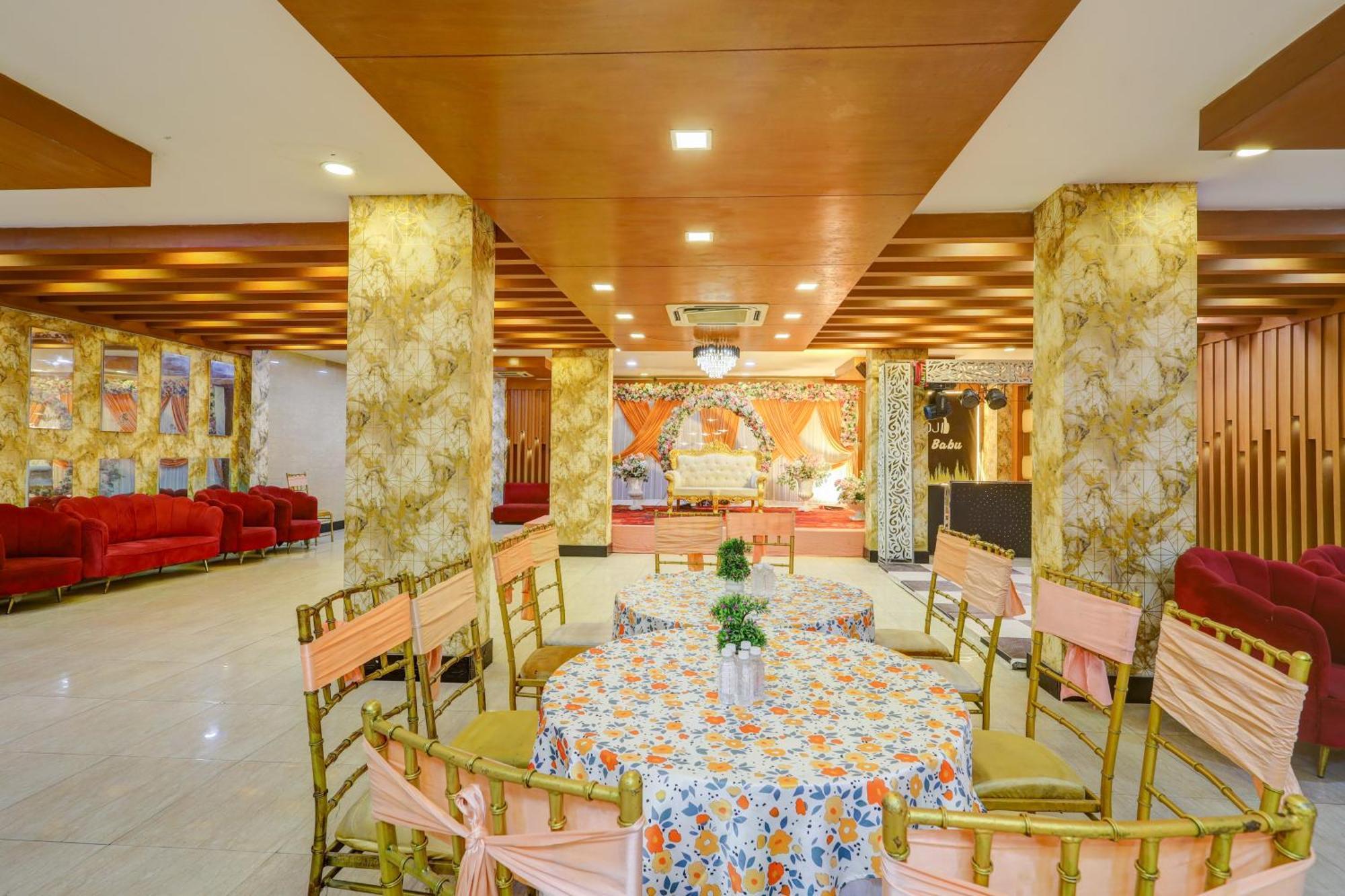 Hotel Wedlock Sector - 47 Gurgaon Exterior foto