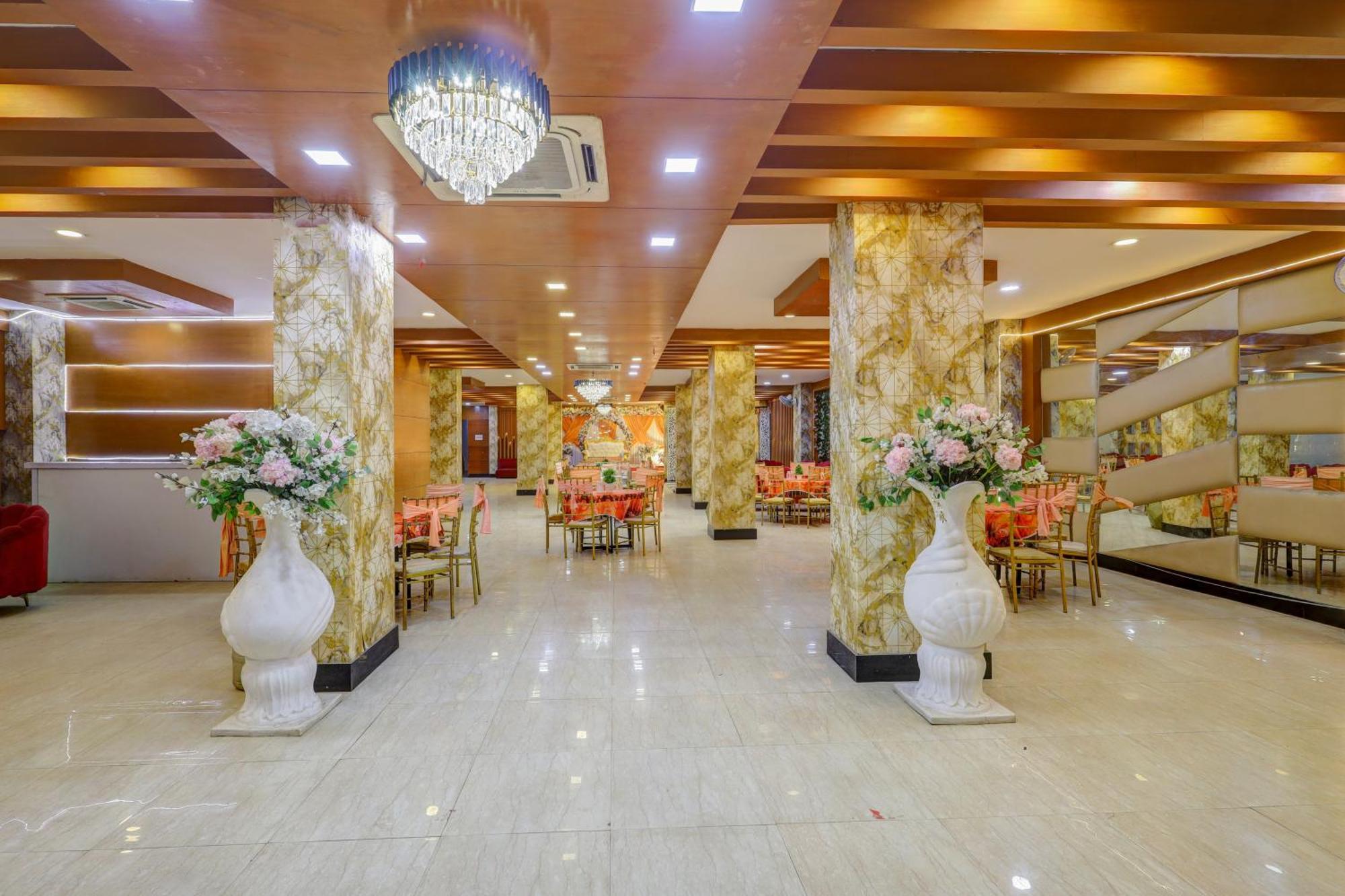 Hotel Wedlock Sector - 47 Gurgaon Exterior foto