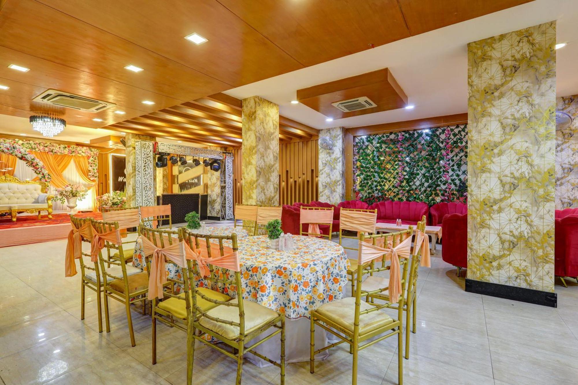 Hotel Wedlock Sector - 47 Gurgaon Exterior foto