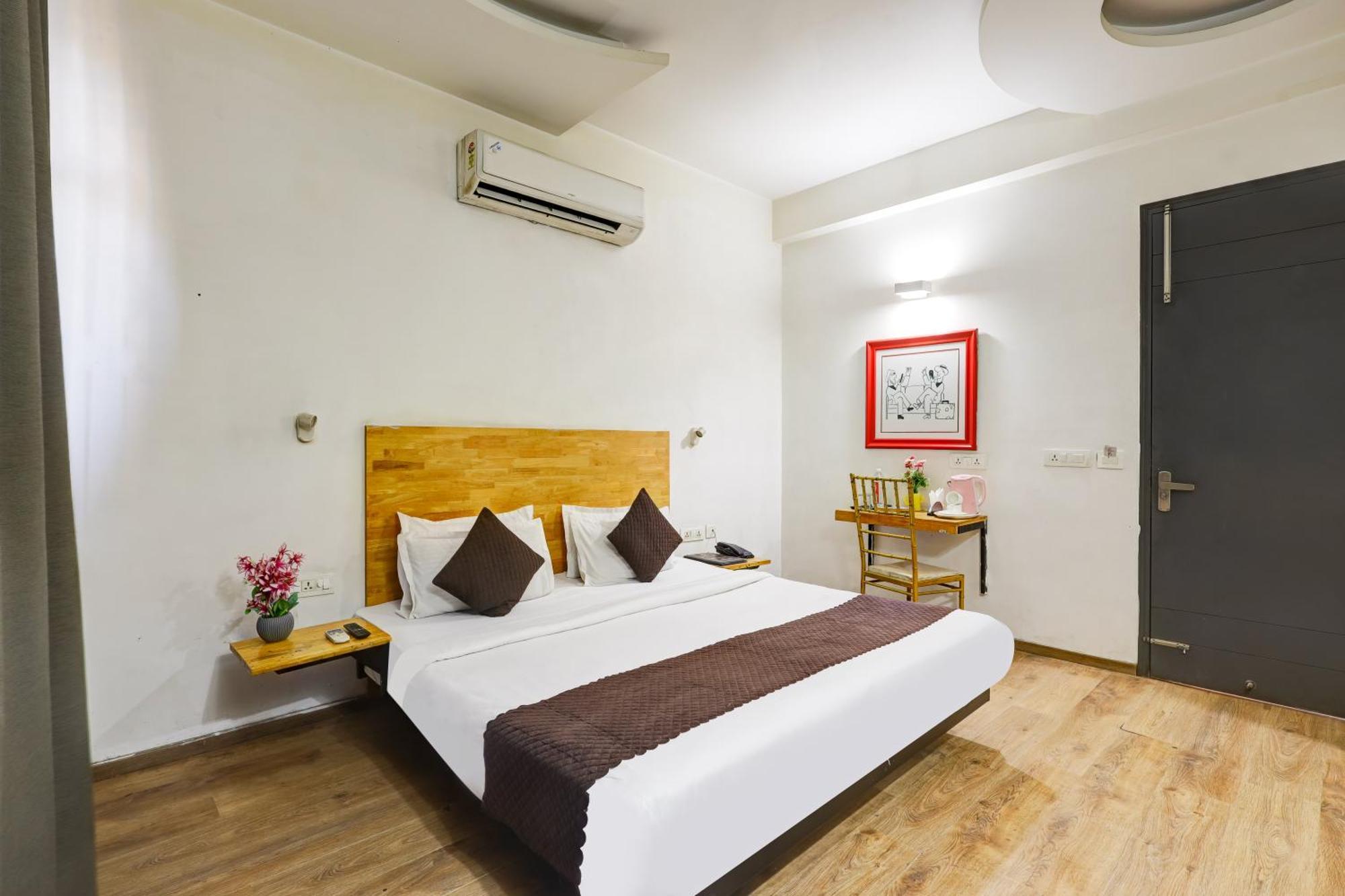 Hotel Wedlock Sector - 47 Gurgaon Exterior foto